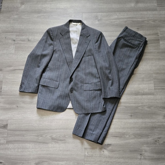 Vintage Gordon Thomas Collectibles Suit Set Size 42 35x26‎ Gray Striped Office